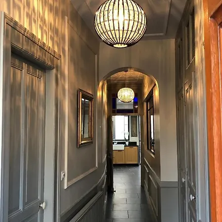 Pensión Les Berguoises Rez-de-chaussée Au Coeur De Bergues